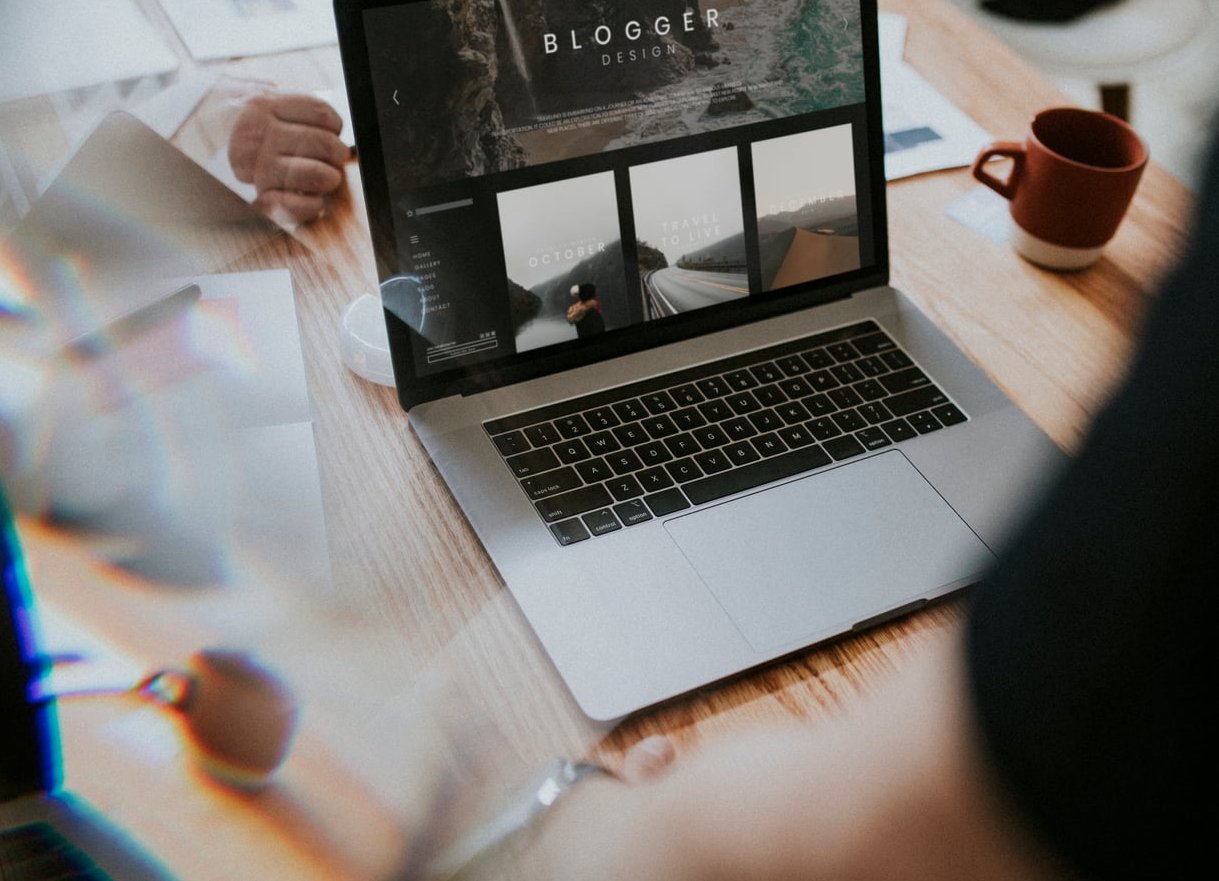 landing page design laptop
